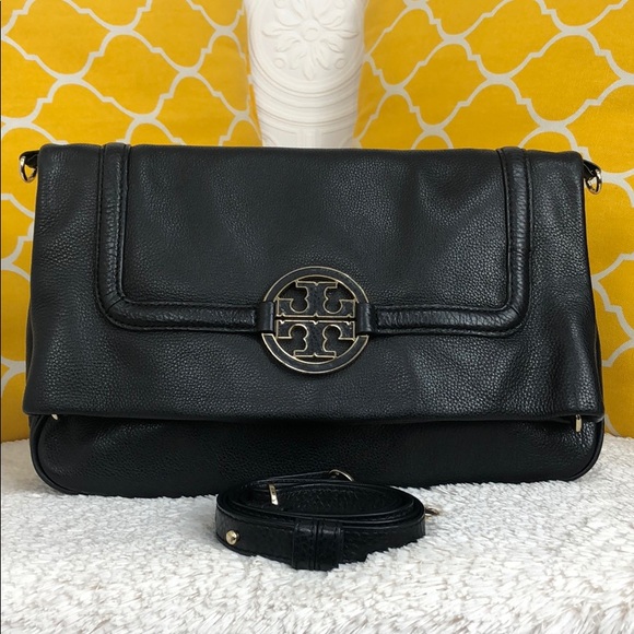 Tory Burch Handbags - 🌸OFFERS?🌸Tory Burch Pebbled Leather Foldable Bag